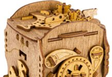 iDventure Cluebox – Captain’s Nemo Nautilus – Escape Room Spiel – kniffeliges 3D Puzzlebox Holzpuzzel Rätsel – einzigartige Knobelspiele – Escape Box Spiele Für Erwachsene und Rätselbox für Kinder